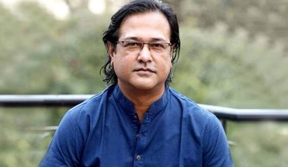সংগীতশিল্পী আসিফ আকবরের গাড়িতে গুলি